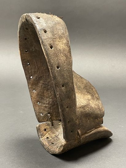 COTE D'IVOIRE Masque articulé. 
28 x 15 x...