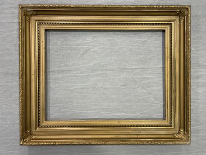 Cadre en bois et stuc doré
Dim. intérieur:...