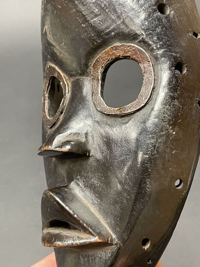 COTE D'IVOIRE Masque Dan.
Bois sculpté à...