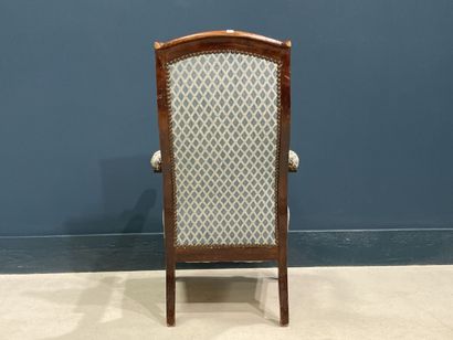 Fauteuil d'enfant en placage d'acajou
Milieu...