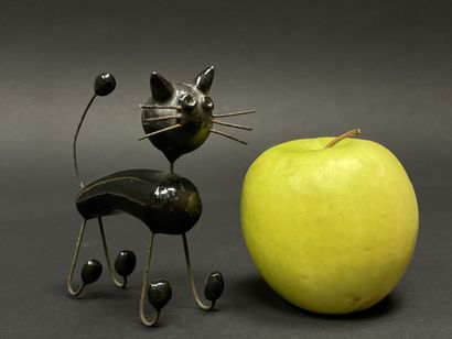 ACCOLAY 
Petit chat, 
Sculpture de la série...