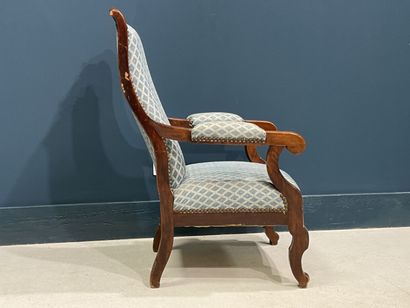 Fauteuil d'enfant en placage d'acajou
Milieu...