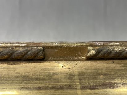 Cadre en bois et stuc doré
Dim. intérieur:...
