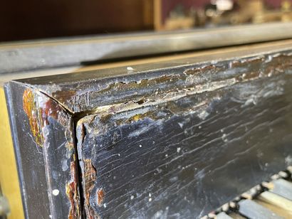 Harmoniflûte XIX° sur son socle en bois tourné....