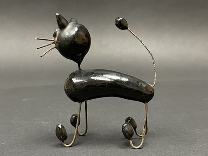 ACCOLAY 
Petit chat, 
Sculpture de la série...