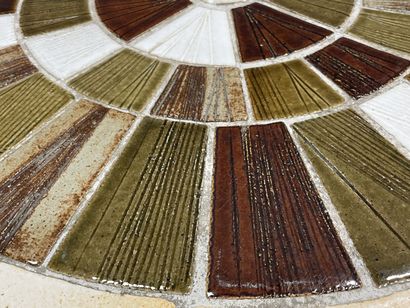 Roger CAPRON (1922-2006) : 
Table basse modèle...
