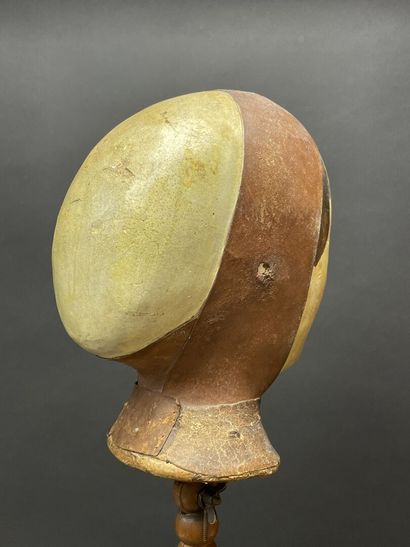 Rare Marotte sur pied, exemplaire de présentation
Système...