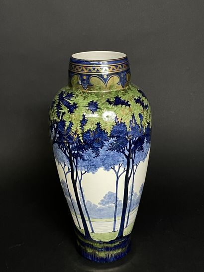 Boch frères Kéramis
Important vase a décor...