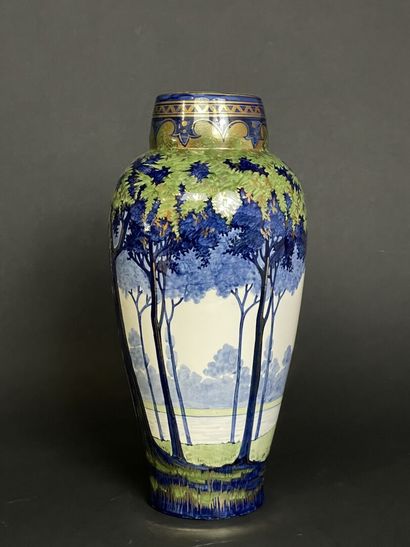 Boch frères Kéramis
Important vase a décor...