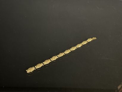 Bracelet mailles rectangulaires à décor de...