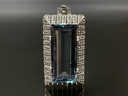 Theodor FAHRNER (1859-1919) & co
Grand pendentif...