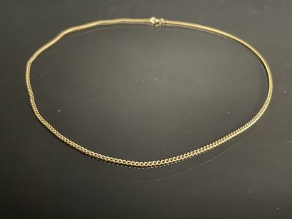 Chaine en or , maille forçat.
Or 750 °/00
L:...