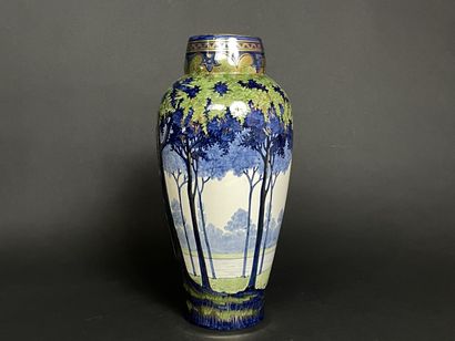 Boch frères Kéramis
Important vase a décor...