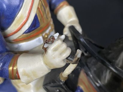 MANUFACTURE DE DRESDE.
Deux cavaliers en...