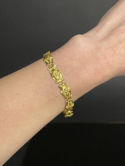 Bracelet mailles rectangulaires à décor de...