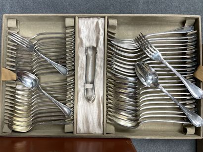 CHRISTOFLE 
Ménagère en métal argenté, modèle...