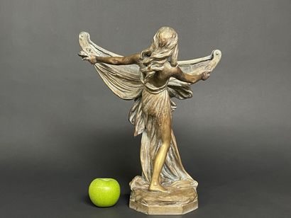 Grand miroir de table: Femme drapée au miroir....