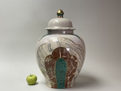 Grande potiche en céramique italienne XX°...