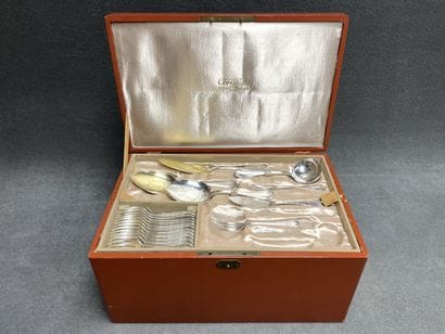 CHRISTOFLE 
Ménagère en métal argenté, modèle...