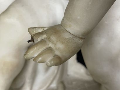 FALCONNET d'après - 
Sculpture en albâtre...