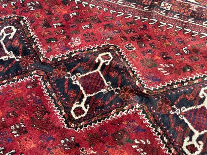 Tapis turc en laine
260 x 170 cm.
