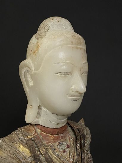 Bouddha Sakyamuni
Bouddha en albâtre, bois...