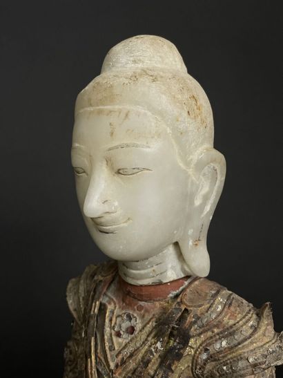 Bouddha Sakyamuni
Bouddha en albâtre, bois...