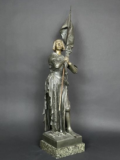 André VERMARE d'après
Sainte Jeanne d'arc
Sculpture...
