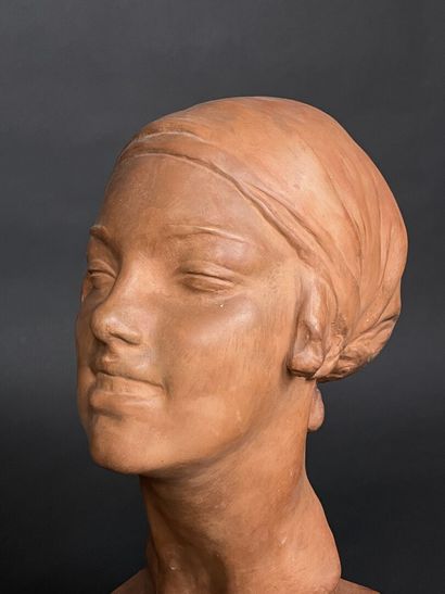 Amedeo GENNARELLI (1881-1943)
Buste de femme...