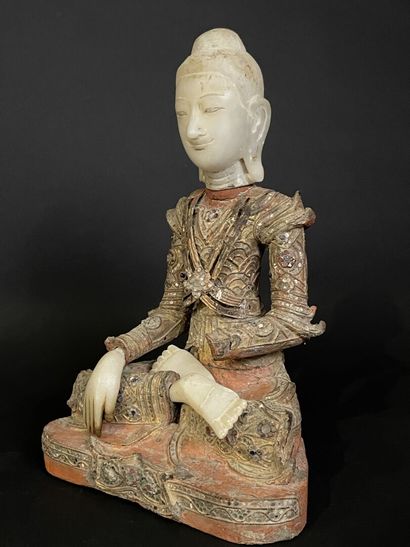 Bouddha Sakyamuni
Bouddha en albâtre, bois...