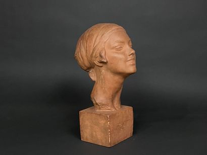 Amedeo GENNARELLI (1881-1943)
Buste de femme...
