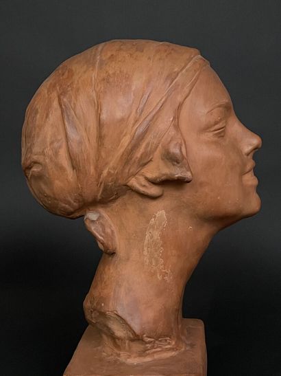 Amedeo GENNARELLI (1881-1943)
Buste de femme...
