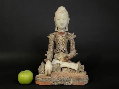 Bouddha Sakyamuni
Bouddha en albâtre, bois...