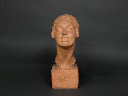 Amedeo GENNARELLI (1881-1943)
Buste de femme...