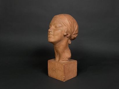 Amedeo GENNARELLI (1881-1943)
Buste de femme...