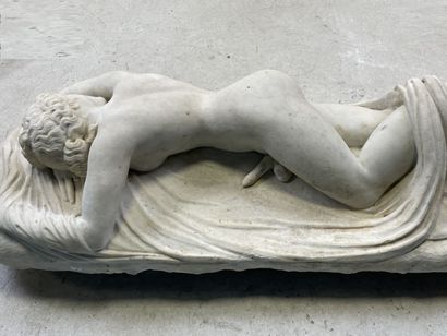 HERMAPHRODITE ENDORMI
Sculpture en marbre...