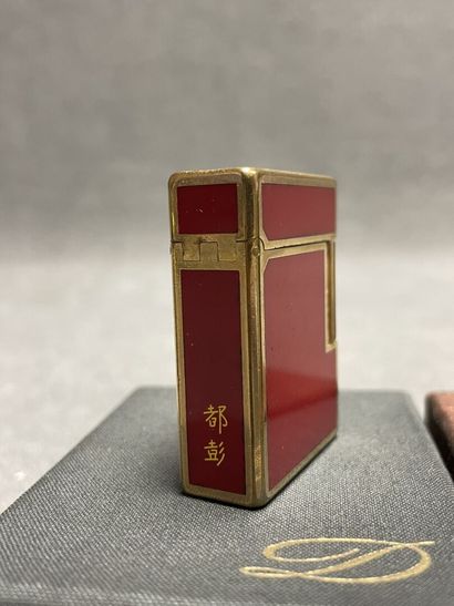DUPONT: deux briquets en laque japonaises...