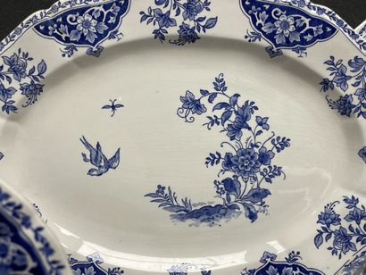 GIEN Service de table en faïence modèle Delft,...