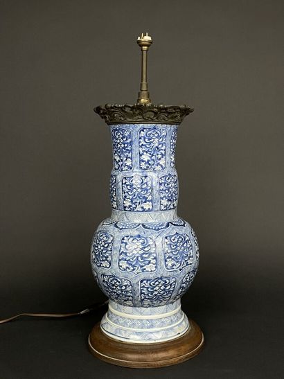 Chinese porcelain vase, mounted as a lamp...