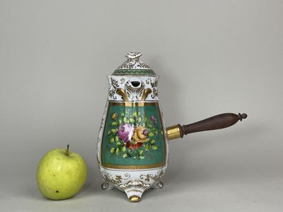 Chocolatière en porcelaine à décor de fleurs,...