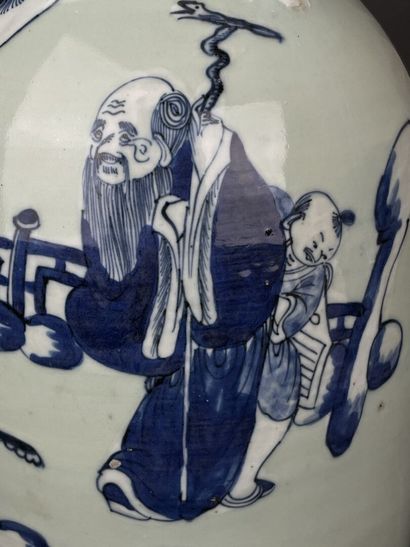 Large blue porcelain vase, late 19th century,...