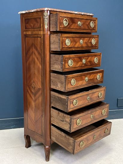 Semainier in walnut and satinwood, opening...
