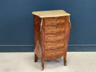Chiffonnier en frisage de bois de rose et...