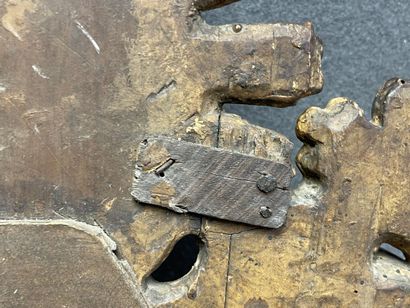 Violin mirror, wood and gilded stucco frame,...