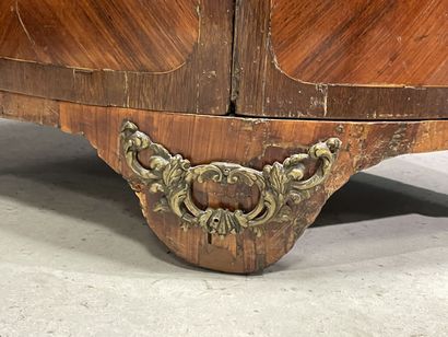 Satin-finish frieze, curved front and marble...