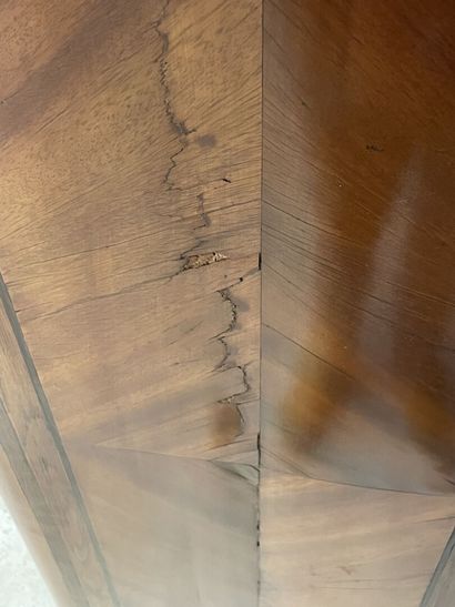 Semainier in walnut and satinwood, opening...