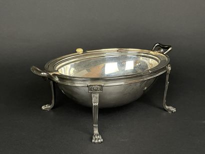 Légumier couvert ovale sur pieds avec couvercle...