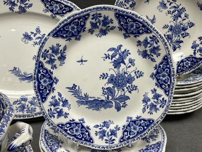 GIEN Service de table en faïence modèle Delft,...
