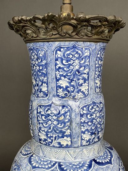 Chinese porcelain vase, mounted as a lamp...