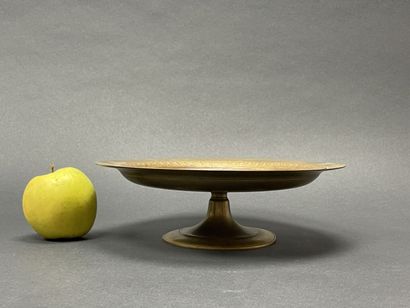 Ferdinand LEVILLAIN (1837-1905) 
Coupe à...